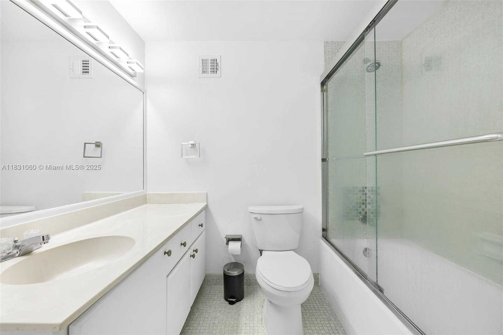 Small Image of 1200 WEST AVE #1419, Miami Beach Number 23