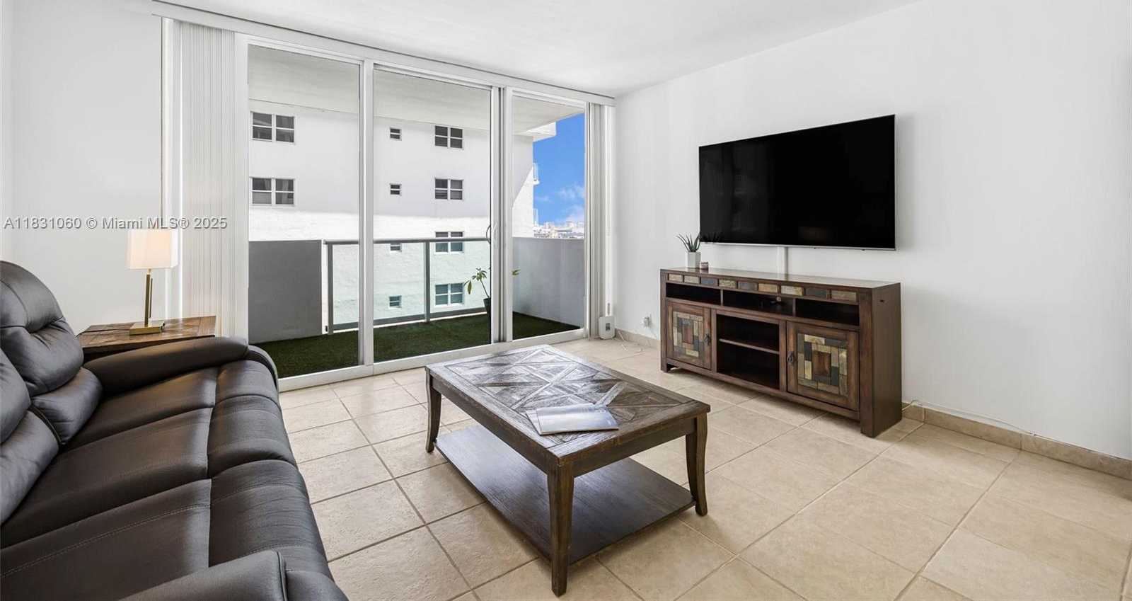 Small Image of 1200 WEST AVE #1419, Miami Beach Number 7