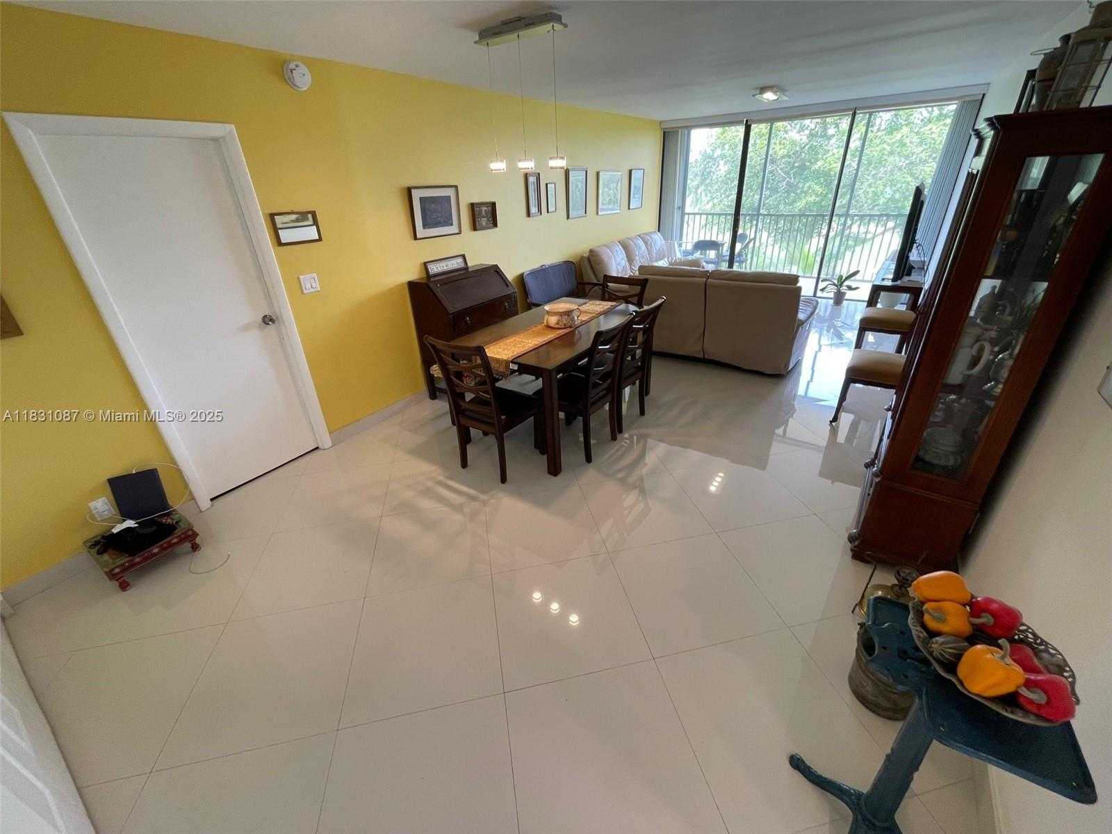 Small Image of 20335 WEST COUNTRY CLUB DR #304, Aventura Number 12
