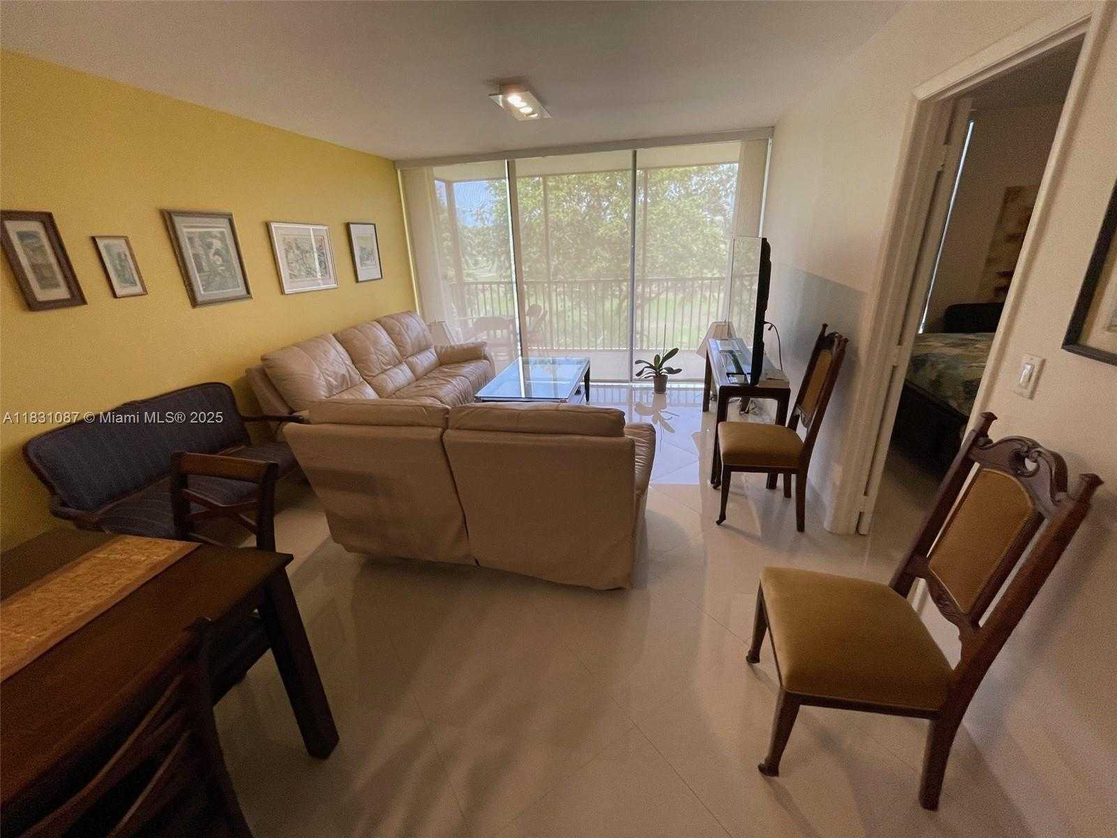 Small Image of 20335 WEST COUNTRY CLUB DR #304, Aventura Number 14