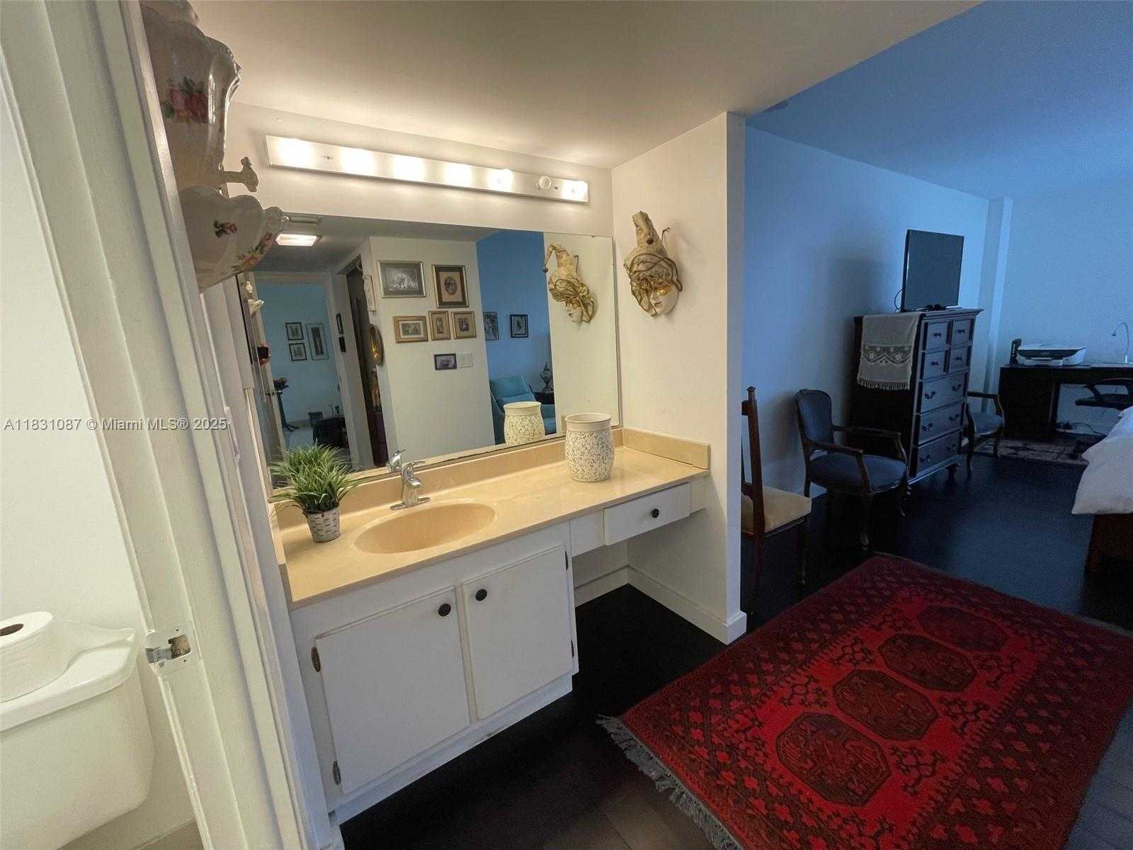 Small Image of 20335 WEST COUNTRY CLUB DR #304, Aventura Number 28