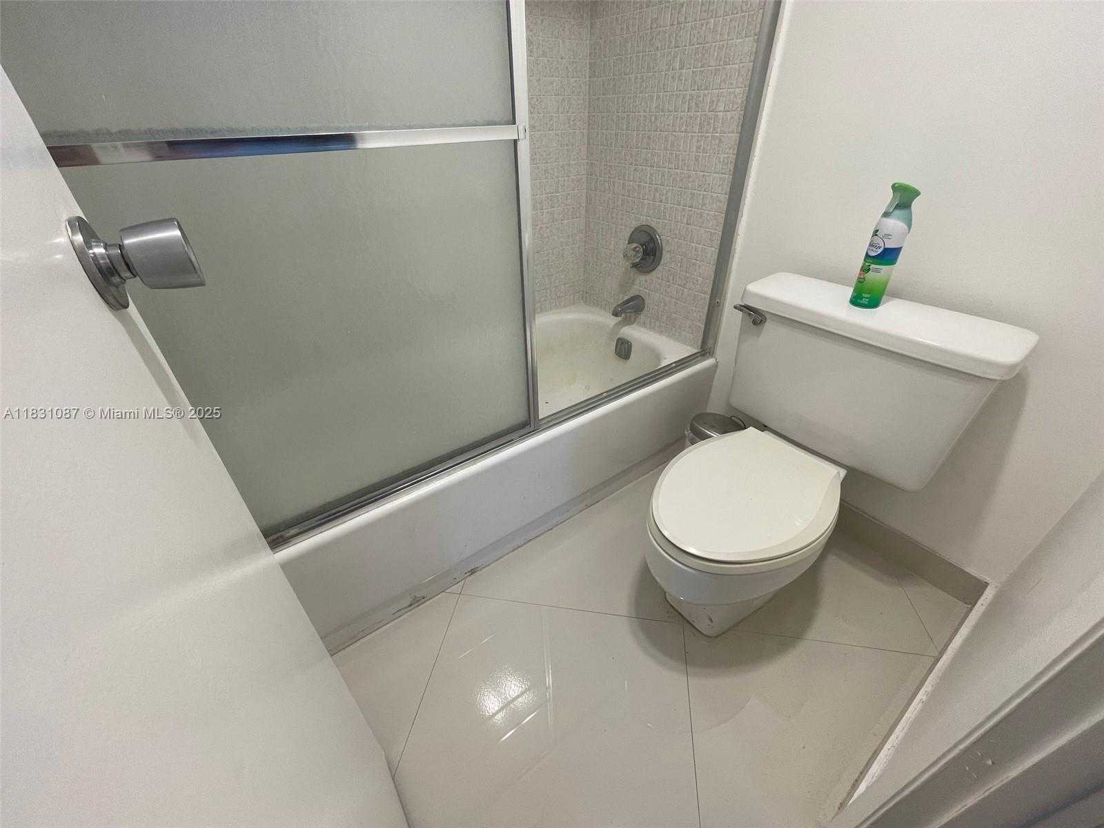 Small Image of 20335 WEST COUNTRY CLUB DR #304, Aventura Number 31