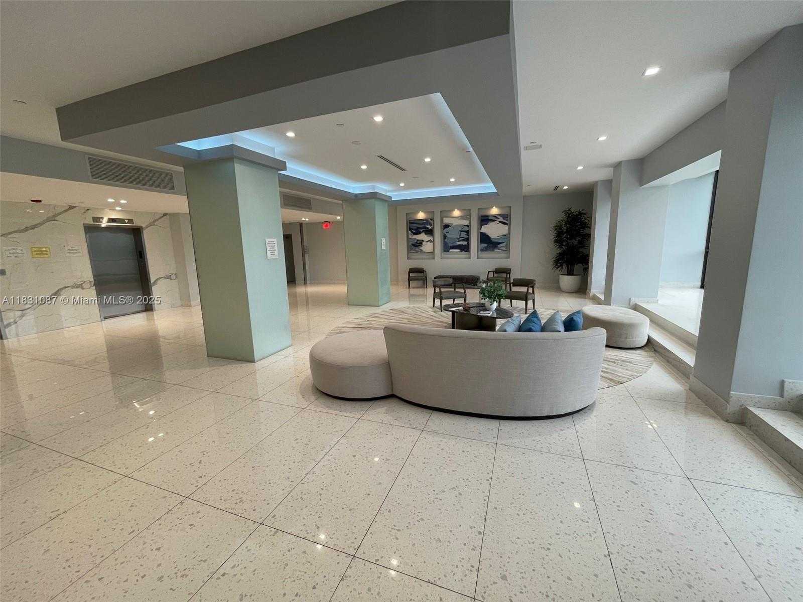 Small Image of 20335 WEST COUNTRY CLUB DR #304, Aventura Number 37