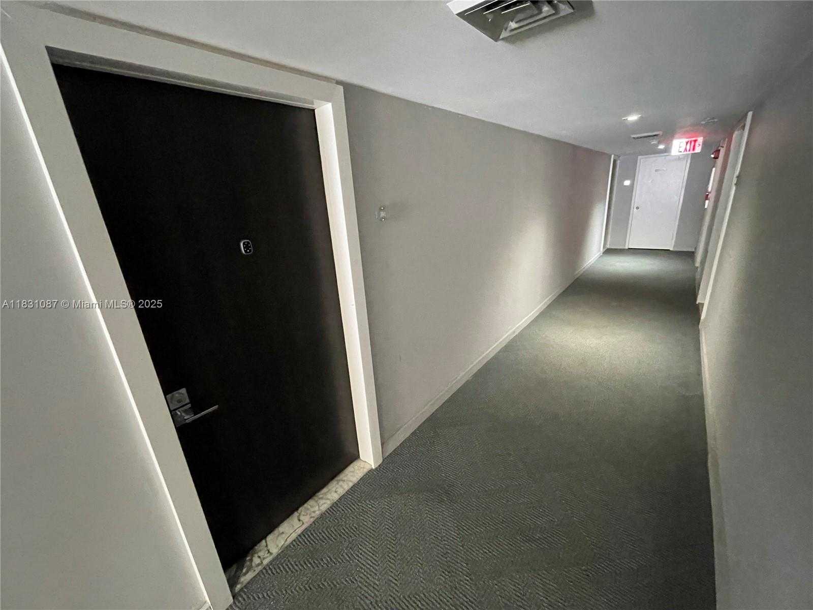 Small Image of 20335 WEST COUNTRY CLUB DR #304, Aventura Number 4