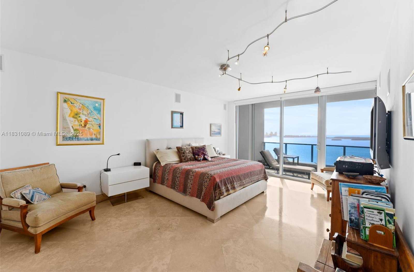 Small Image of 1331 BRICKELL BAY DR #2807, Miami Number 16