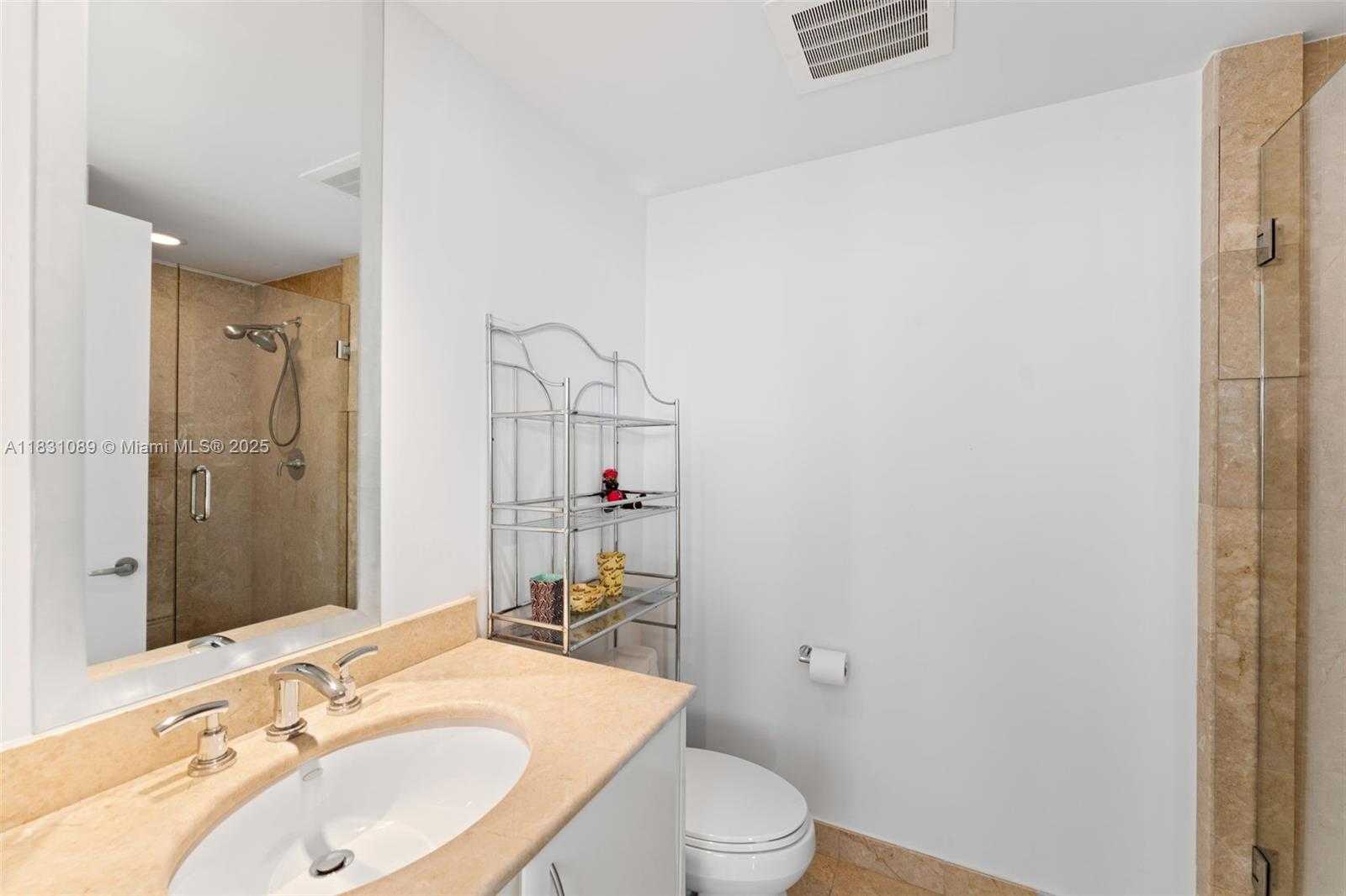 Small Image of 1331 BRICKELL BAY DR #2807, Miami Number 23