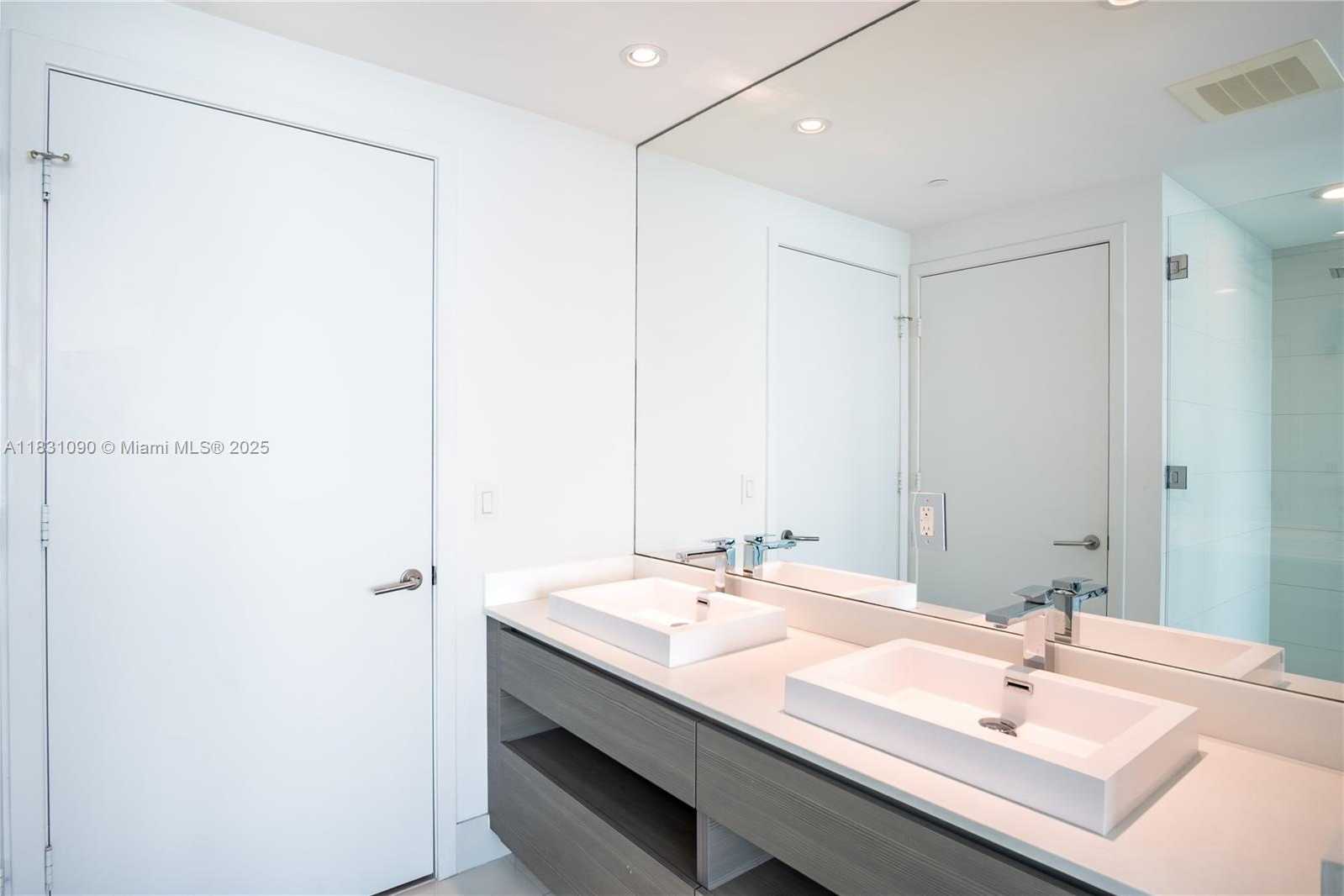 Small Image of 460 NORTH EAST 28TH ST #805, Miami Number 14
