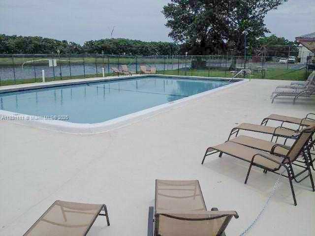 Small Image of 304 NE 30th Ct, Pompano Beach, FL 33064, USA Number 12
