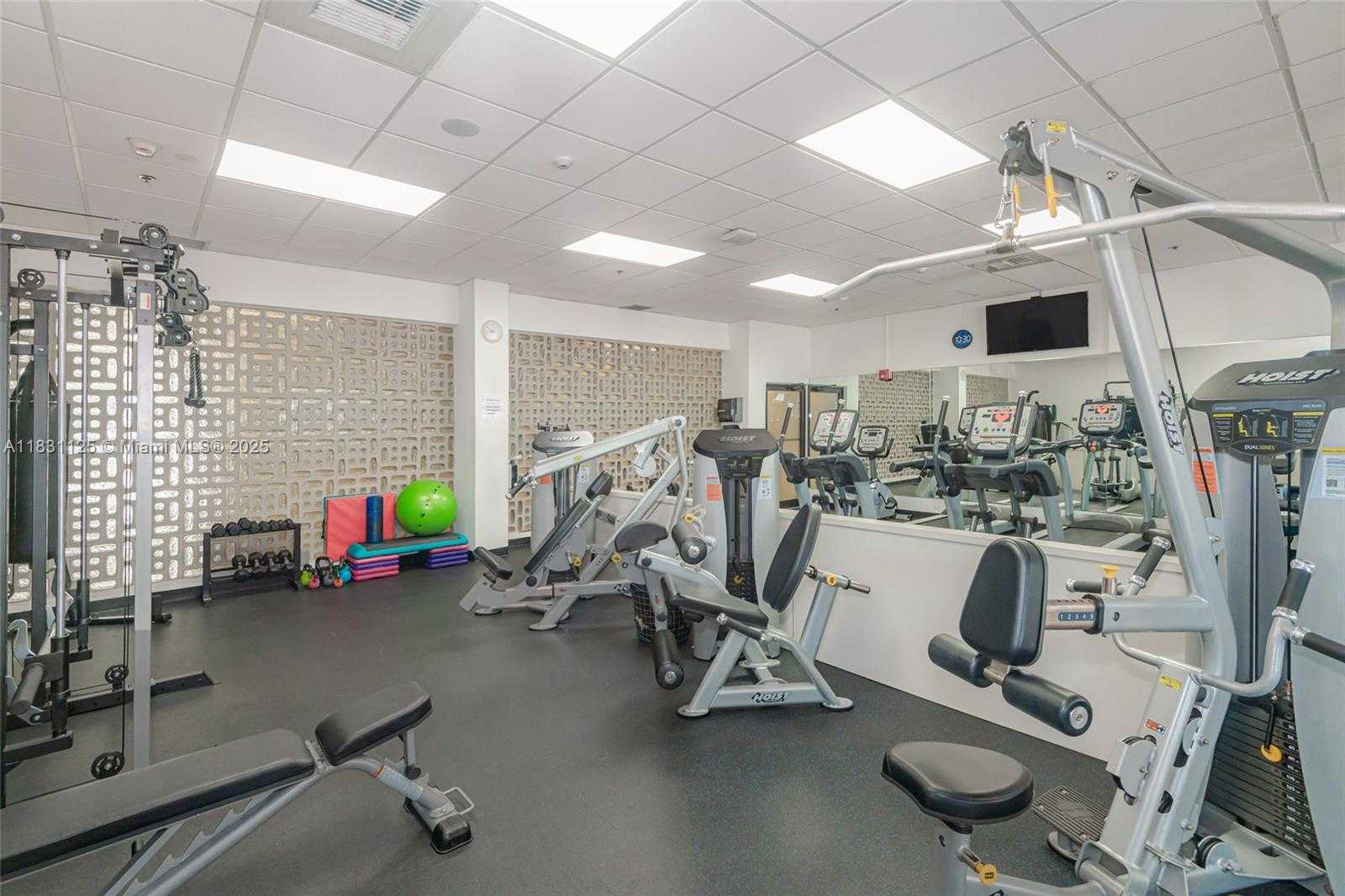 Small Image of 9511 COLLINS AVE #1502, Surfside Number 21