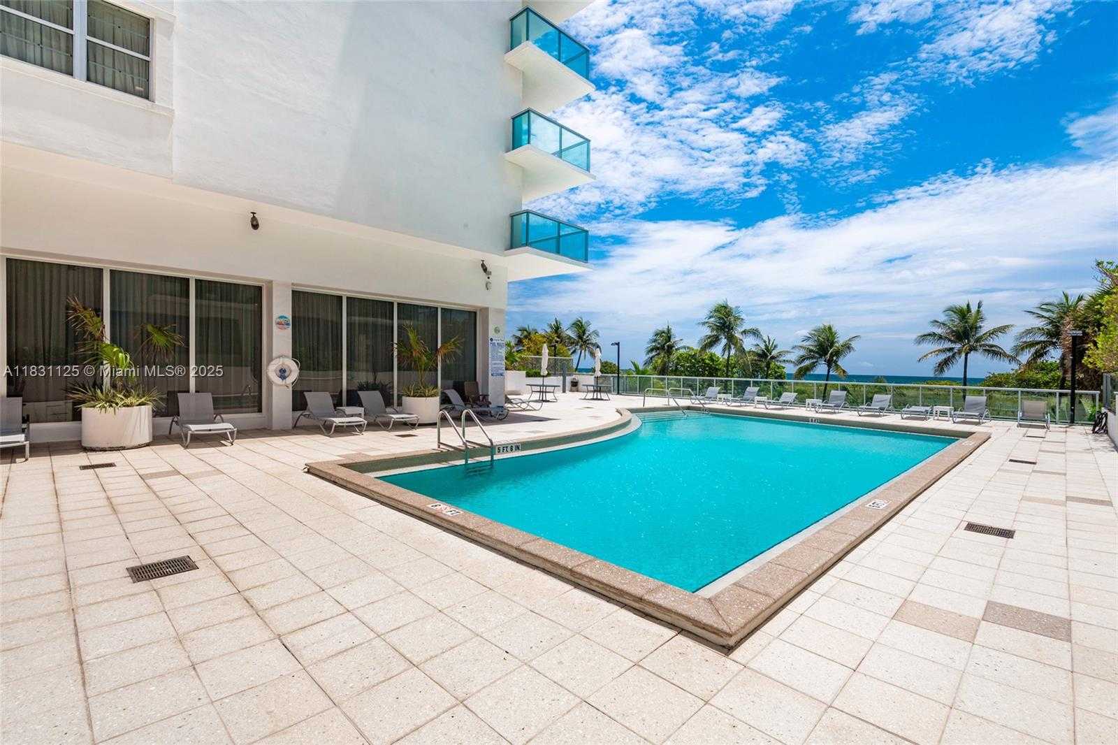 Small Image of 9511 COLLINS AVE #1502, Surfside Number 25