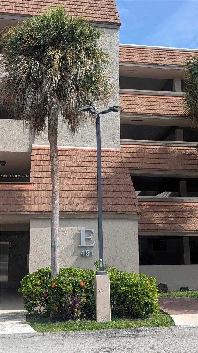 Small Image of 491 IVES DAIRY RD #306-5, Miami Number 12