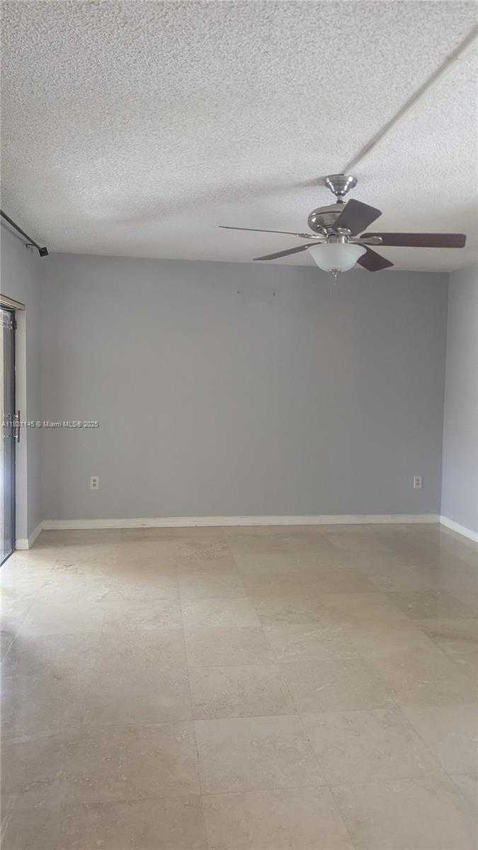 Small Image of 491 IVES DAIRY RD #306-5, Miami Number 3
