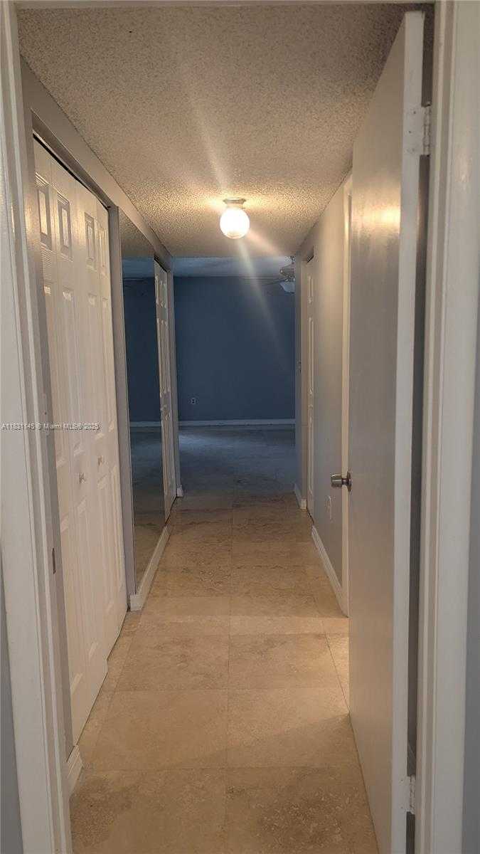 Small Image of 491 IVES DAIRY RD #306-5, Miami Number 8