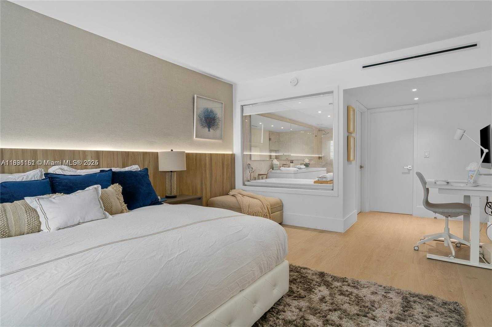Small Image of 2301 COLLINS AVE #407, Miami Beach Number 29