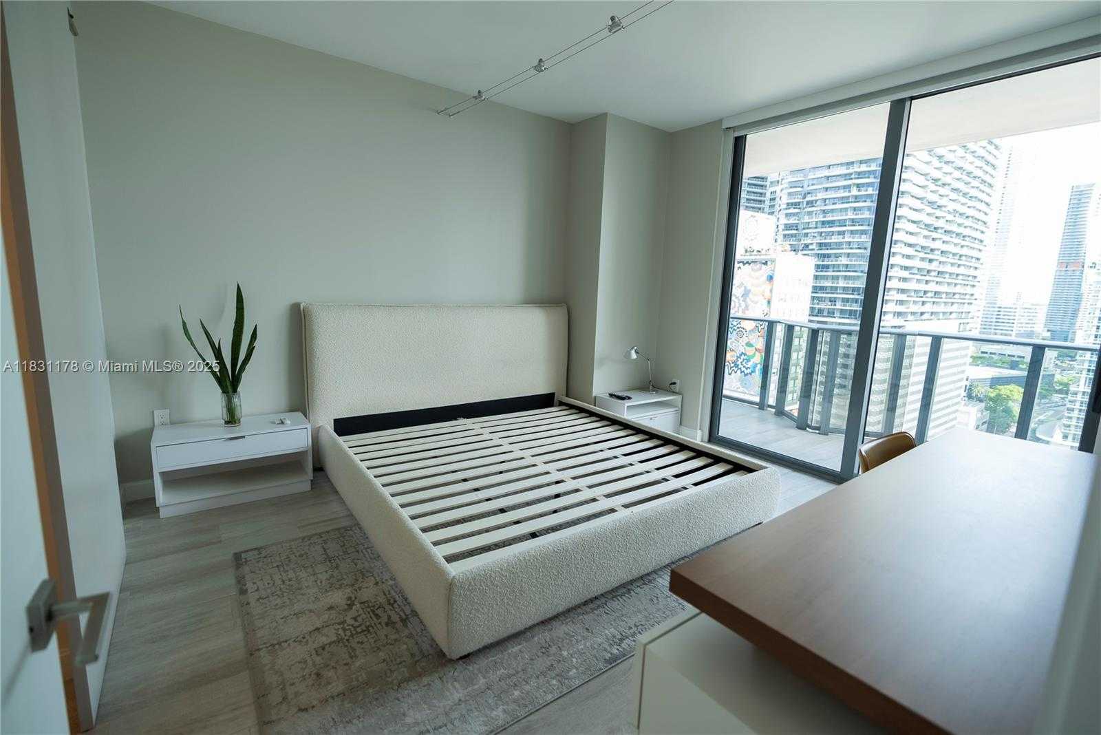 Small Image of 45 SOUTH WEST 9TH ST #1705, Miami Number 11