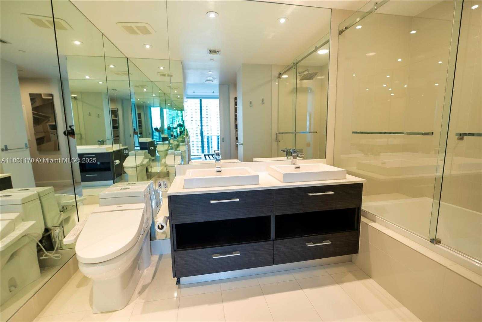 Small Image of 45 SOUTH WEST 9TH ST #1705, Miami Number 19
