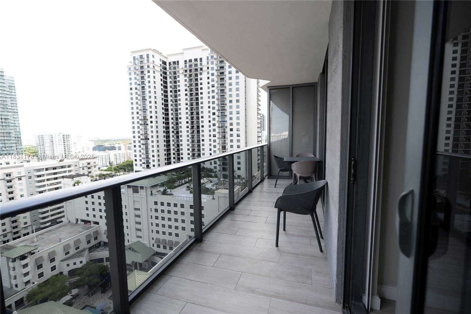 Small Image of 45 SOUTH WEST 9TH ST #1705, Miami Number 21