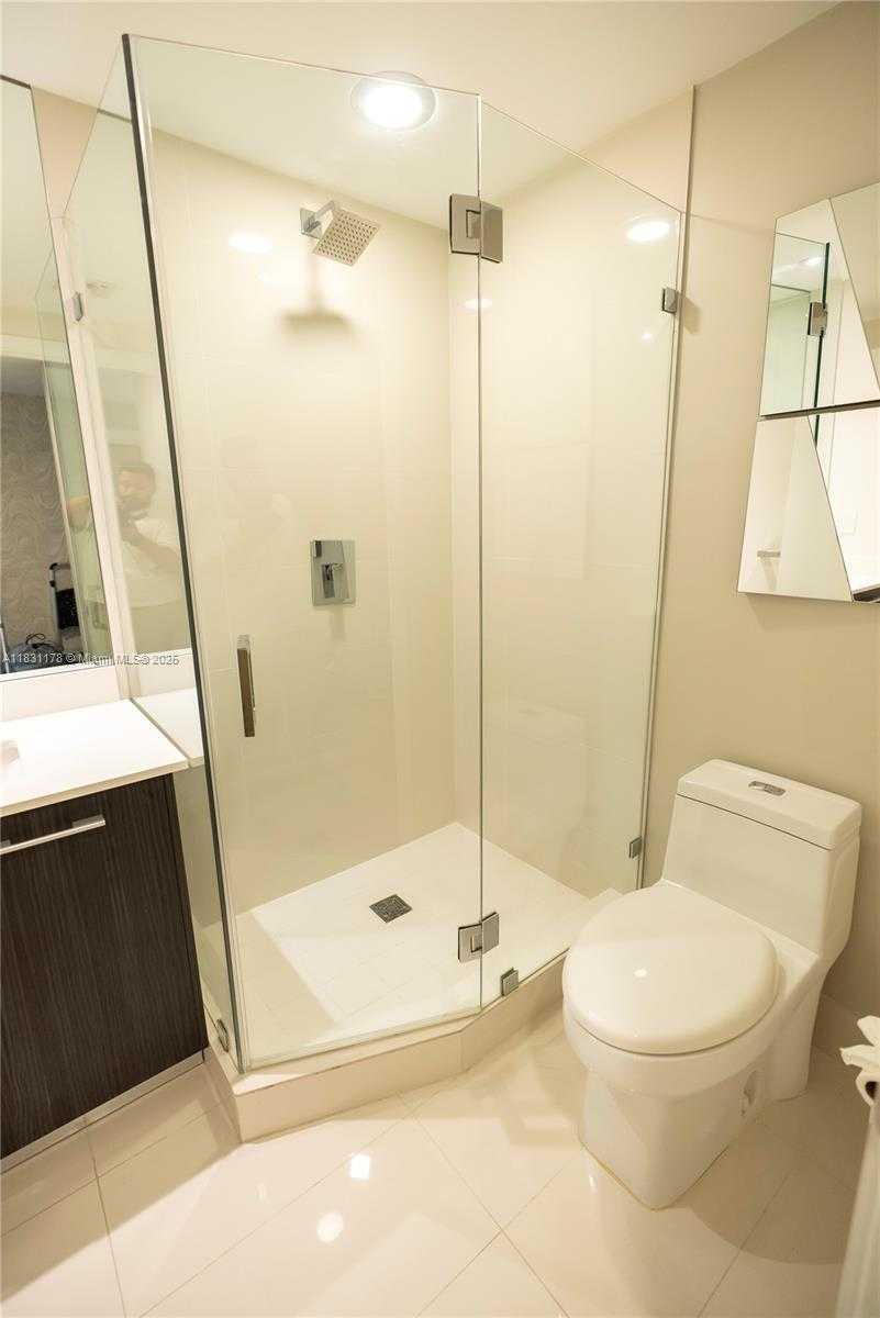 Small Image of 45 SOUTH WEST 9TH ST #1705, Miami Number 29