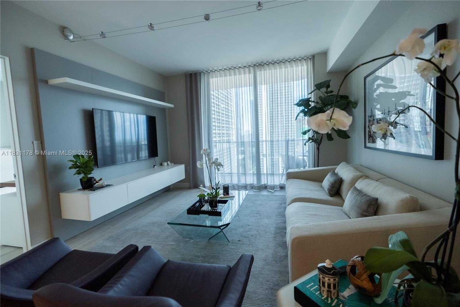 Small Image of 45 SOUTH WEST 9TH ST #1705, Miami Number 4