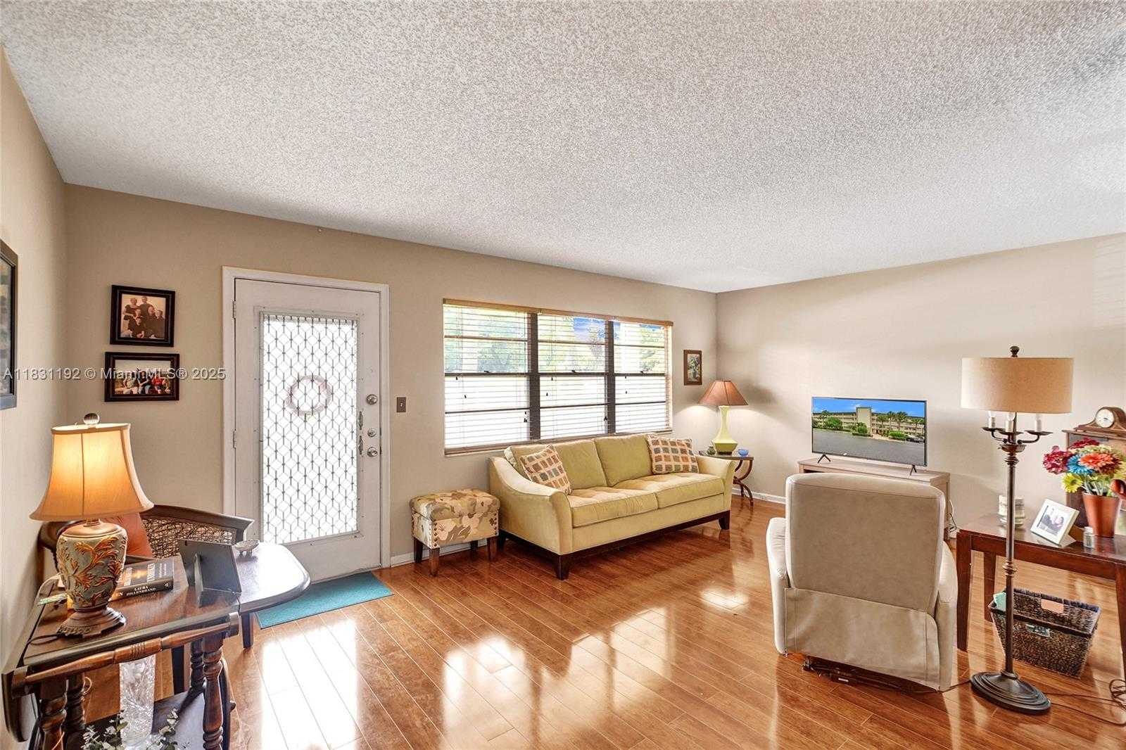 Small Image of 1805 ELEUTHERA PT #J1, Coconut Creek Number 10