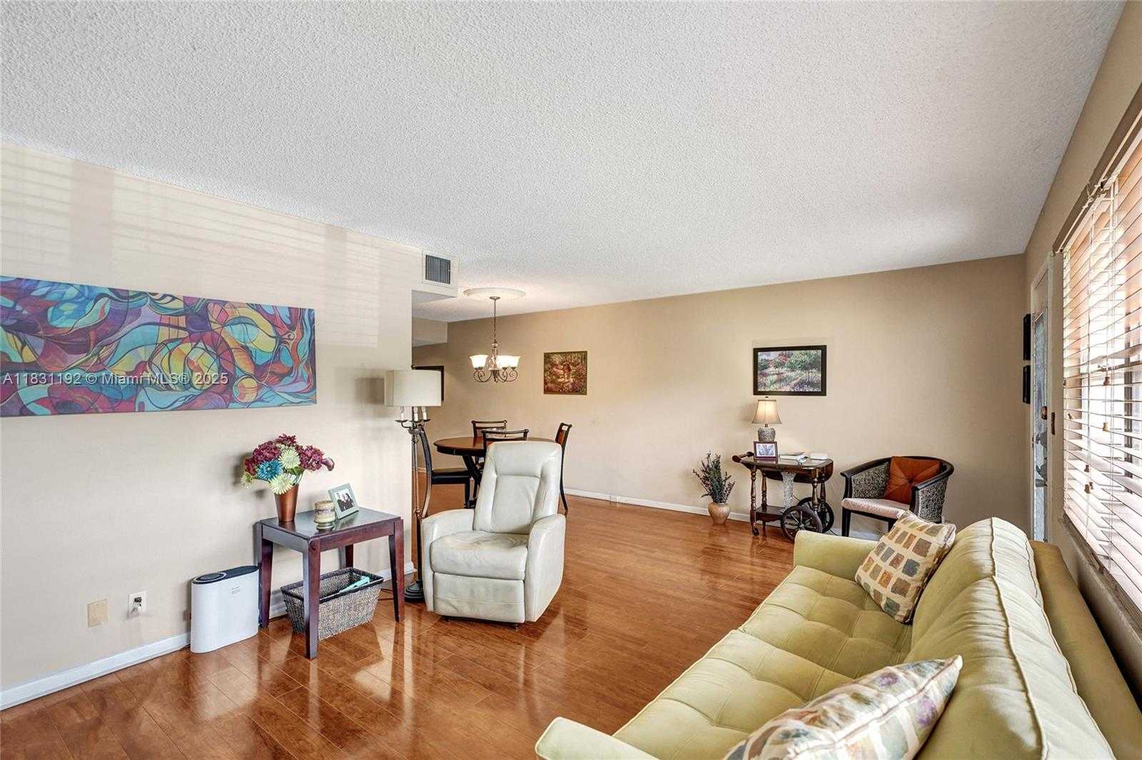 Small Image of 1805 ELEUTHERA PT #J1, Coconut Creek Number 11