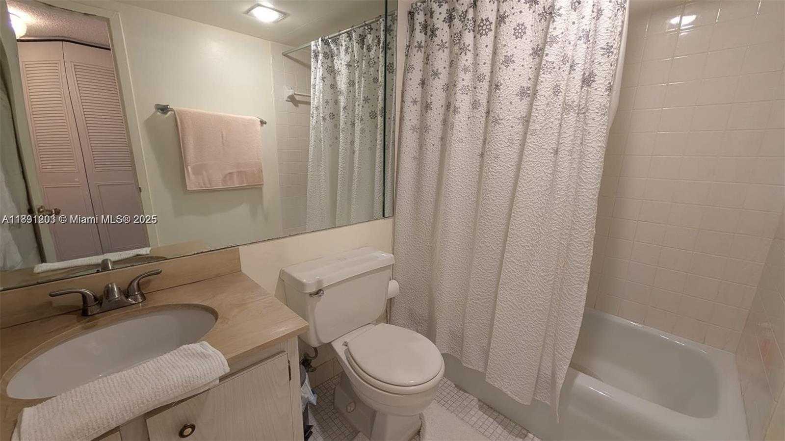 Small Image of 251 174TH ST #911, Sunny Isles Beach Number 12