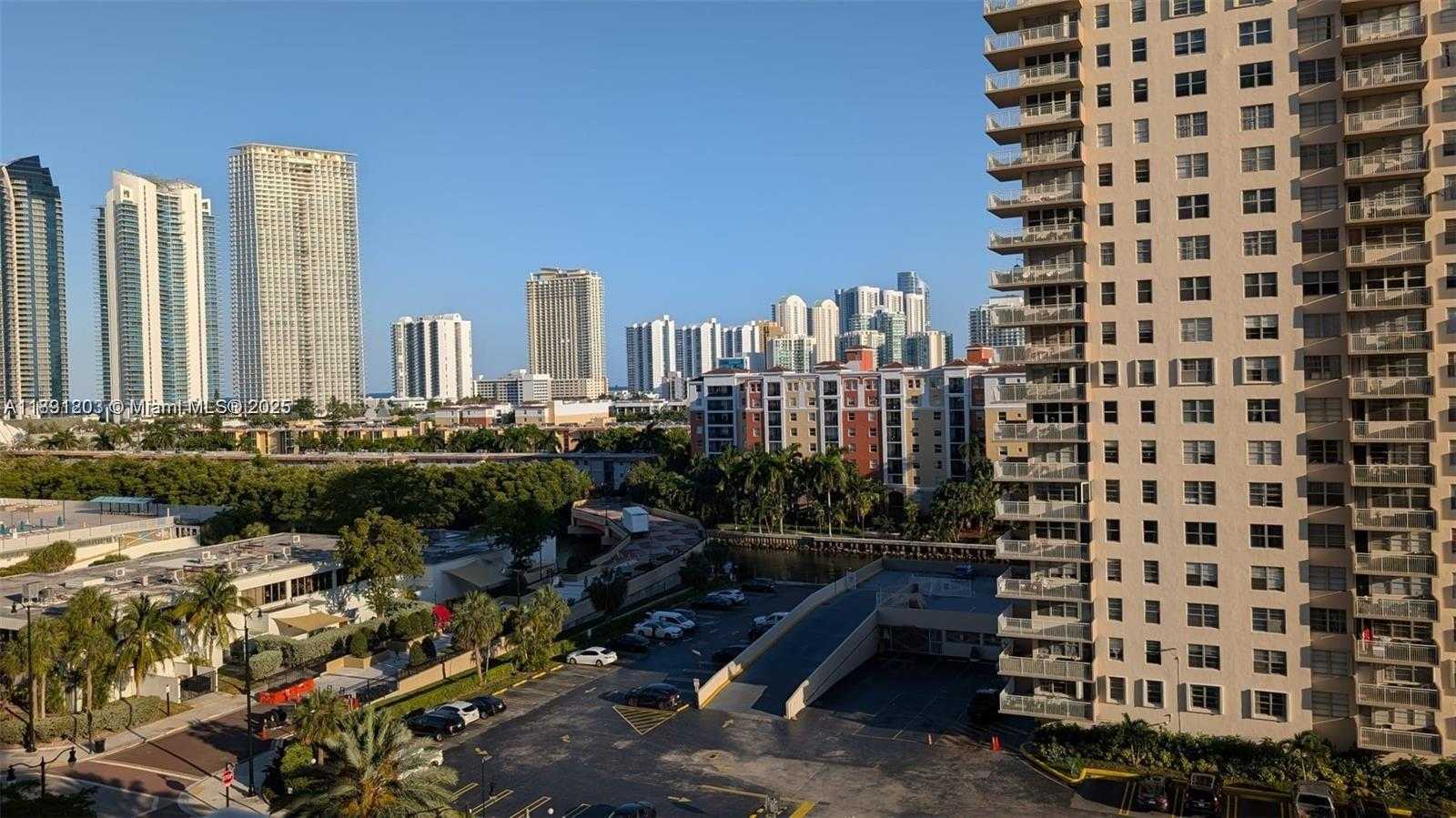 Small Image of 251 174TH ST #911, Sunny Isles Beach Number 2