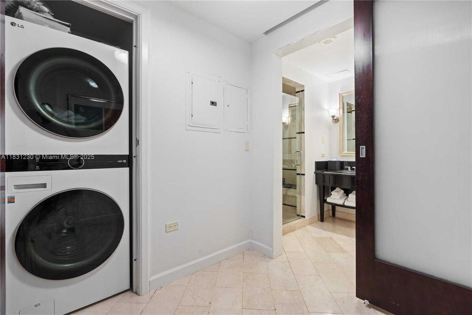 Small Image of 4391 COLLINS AVE #623, Miami Beach Number 21