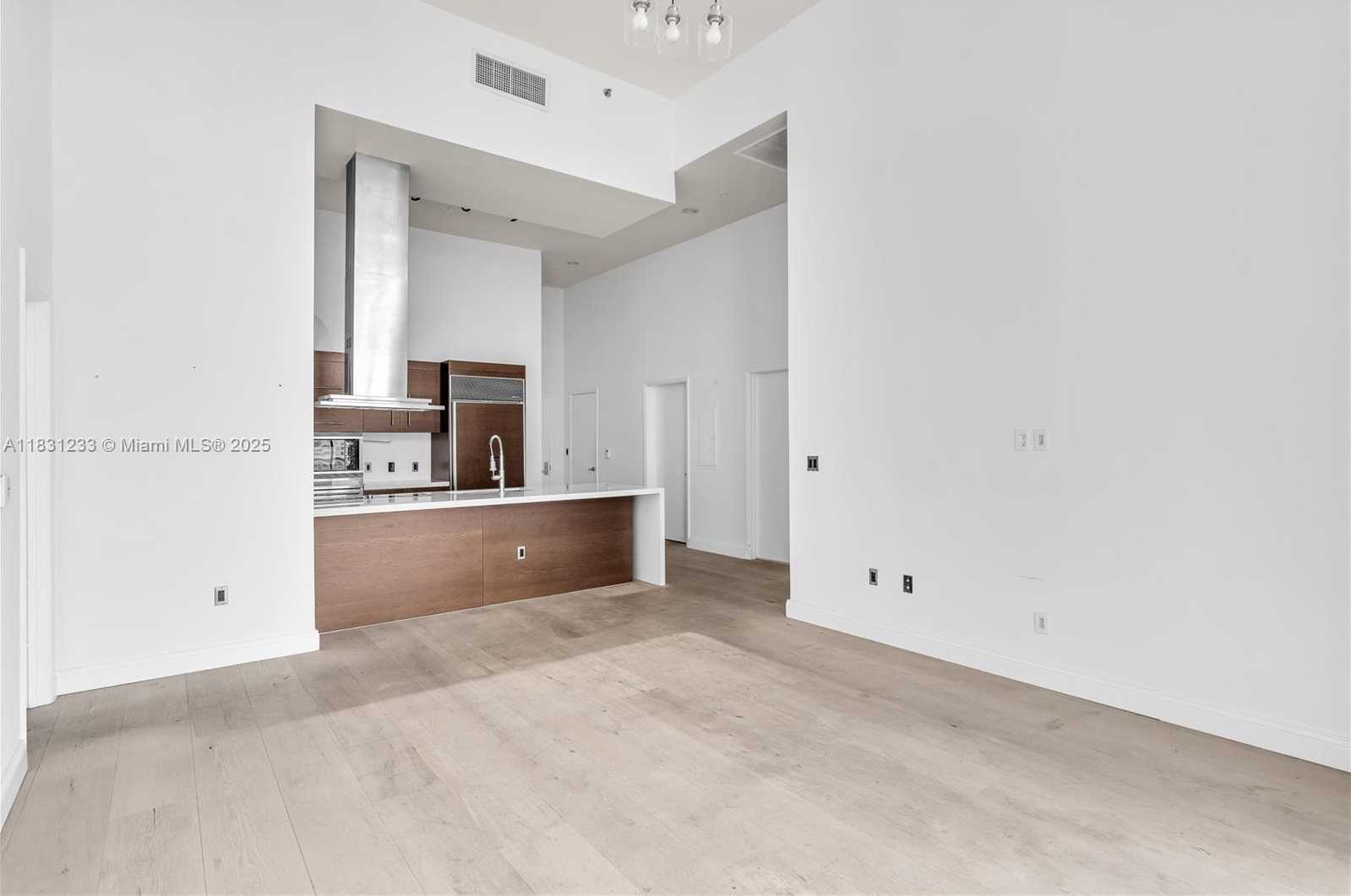 Small Image of 495 SOUTH EAST BRICKELL AVE #1511, Miami Number 16