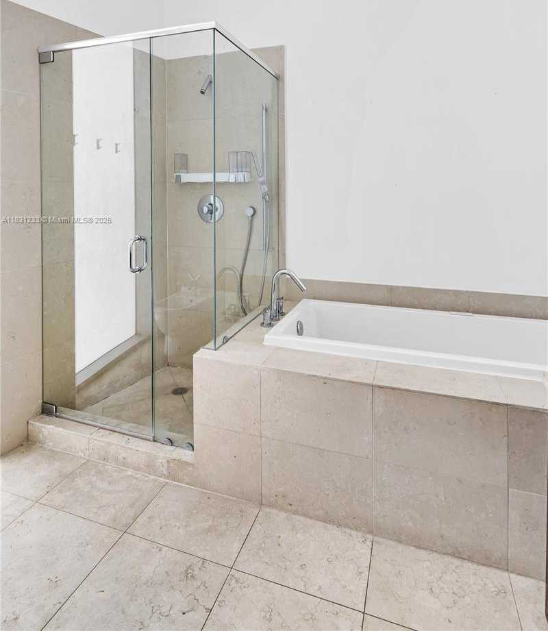 Small Image of 495 SOUTH EAST BRICKELL AVE #1511, Miami Number 23