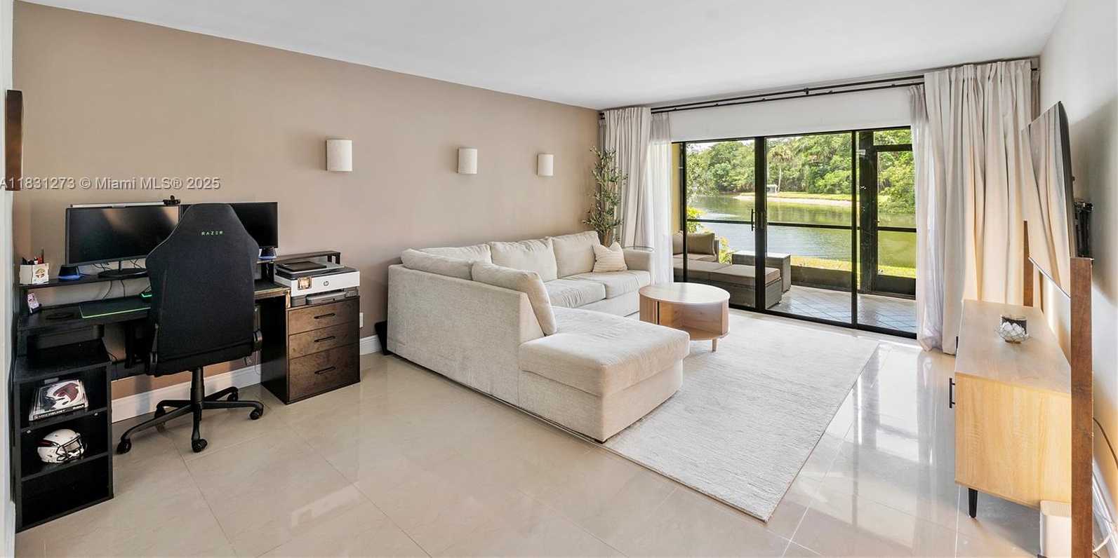 Small Image of 1706 HAMMOCK BLVD #110, Coconut Creek Number 4