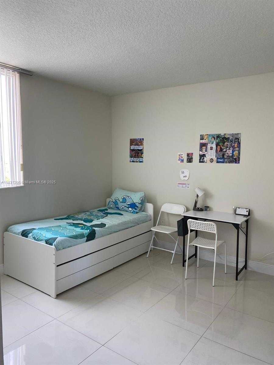 Small Image of 1861 NORTH WEST S RIVER DR #1110, Miami Number 10