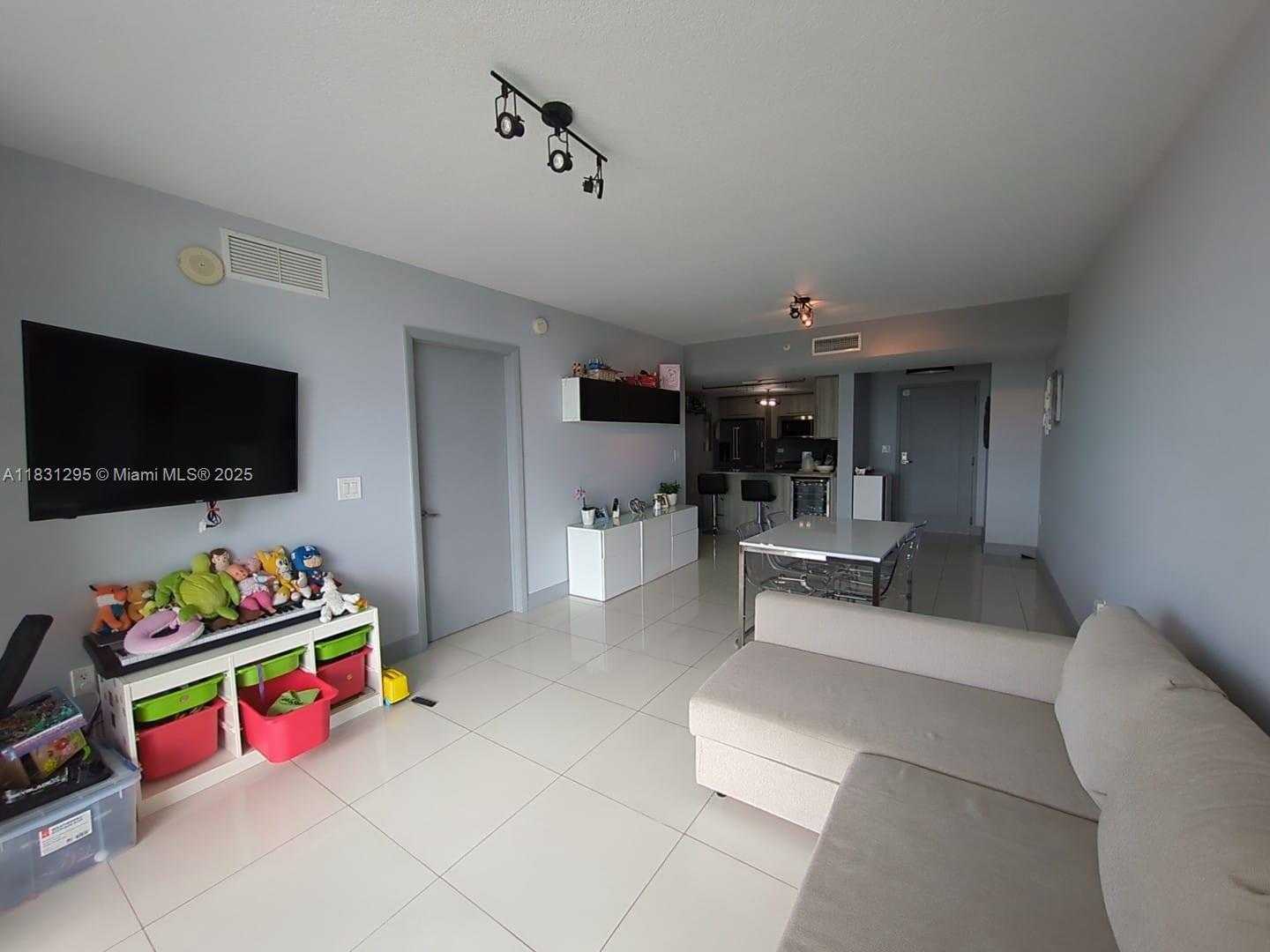 Small Image of 1861 NORTH WEST S RIVER DR #1110, Miami Number 5