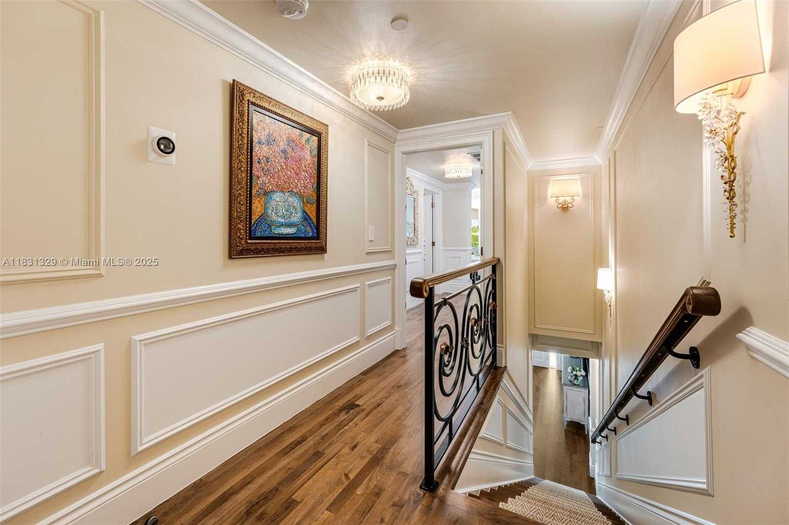 Small Image of 618 VALENCIA AVE #101, Coral Gables Number 10