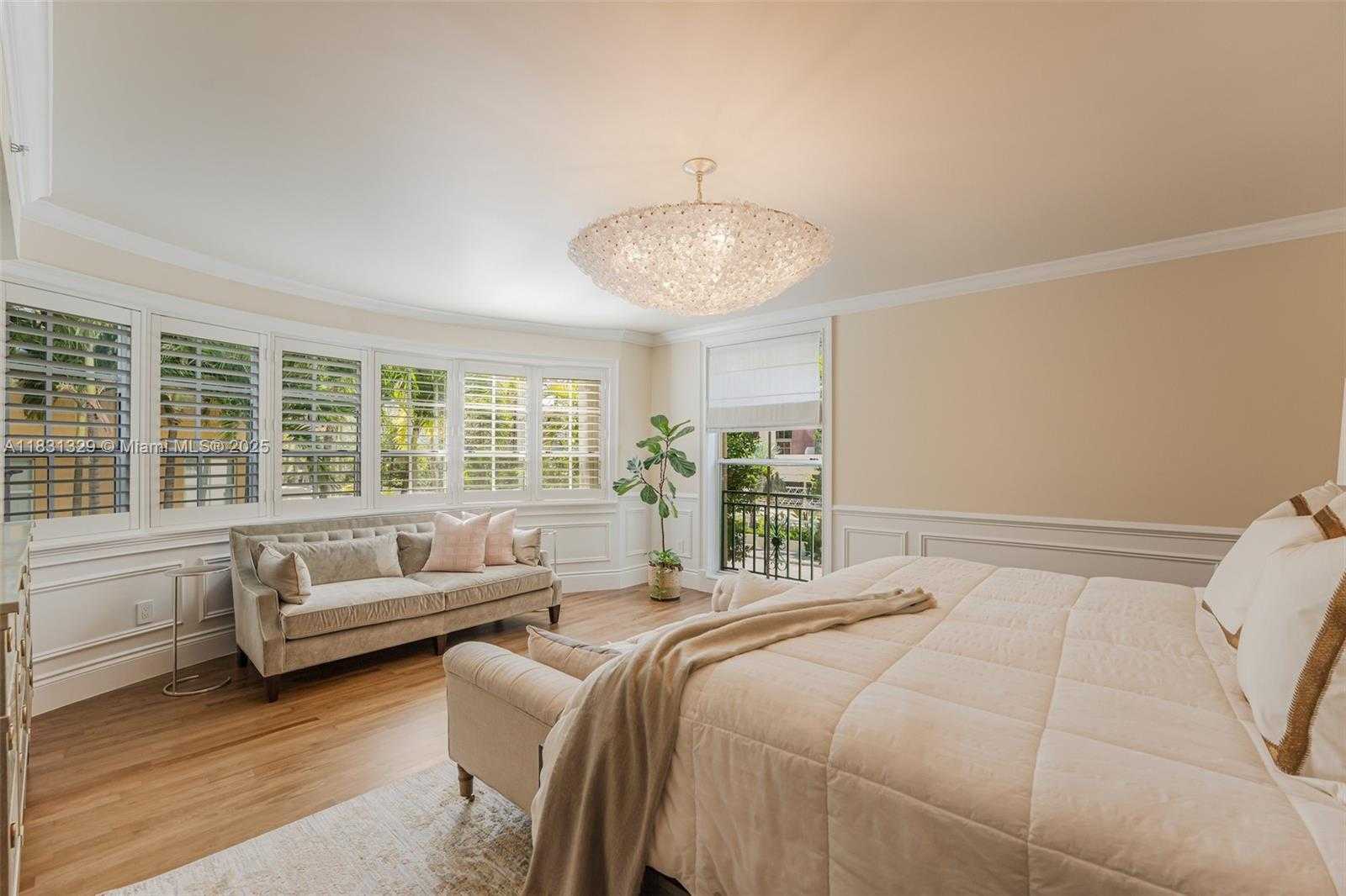 Small Image of 618 VALENCIA AVE #101, Coral Gables Number 11
