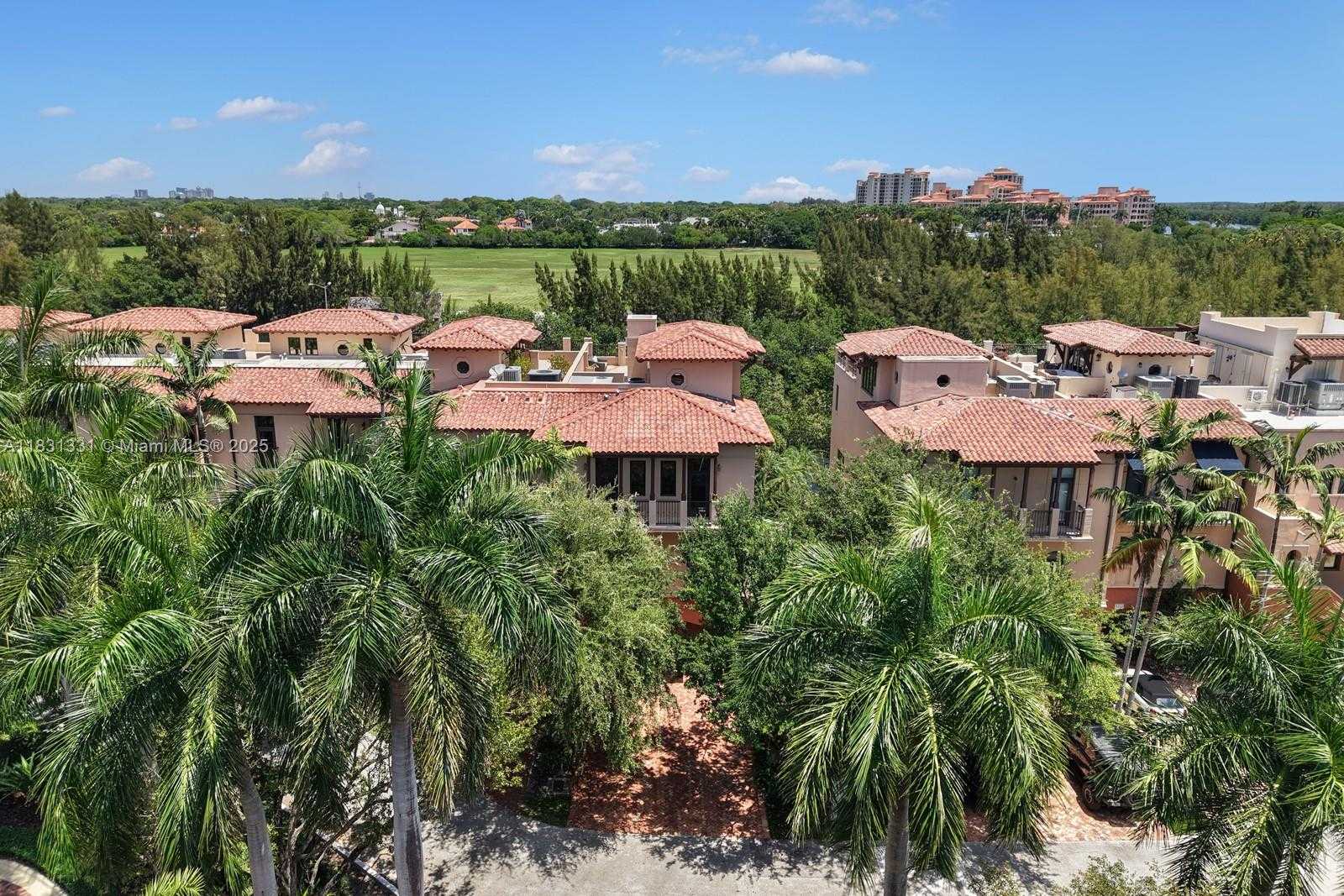 Small Image of 6226 PARADISE POINT DR, Palmetto Bay Number 13