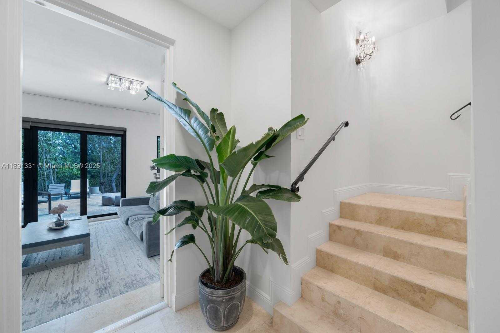 Small Image of 6226 PARADISE POINT DR, Palmetto Bay Number 18
