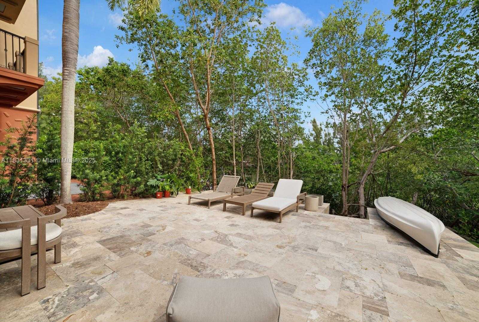 Small Image of 6226 PARADISE POINT DR, Palmetto Bay Number 25