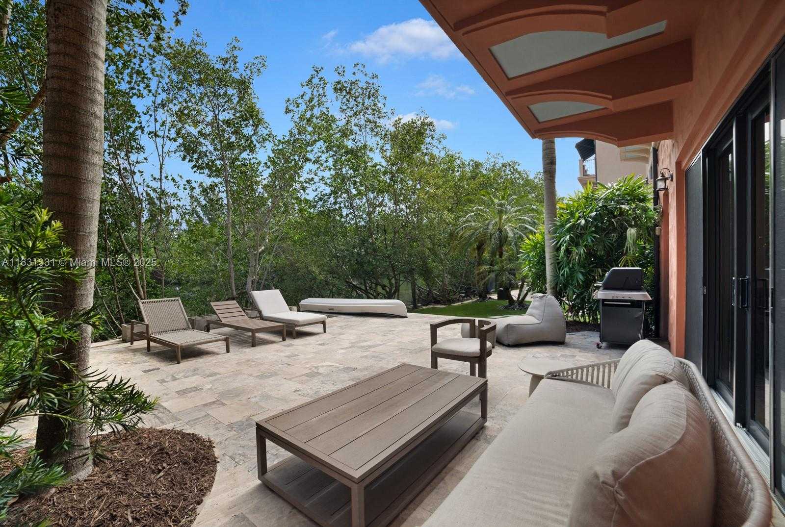 Small Image of 6226 PARADISE POINT DR, Palmetto Bay Number 27