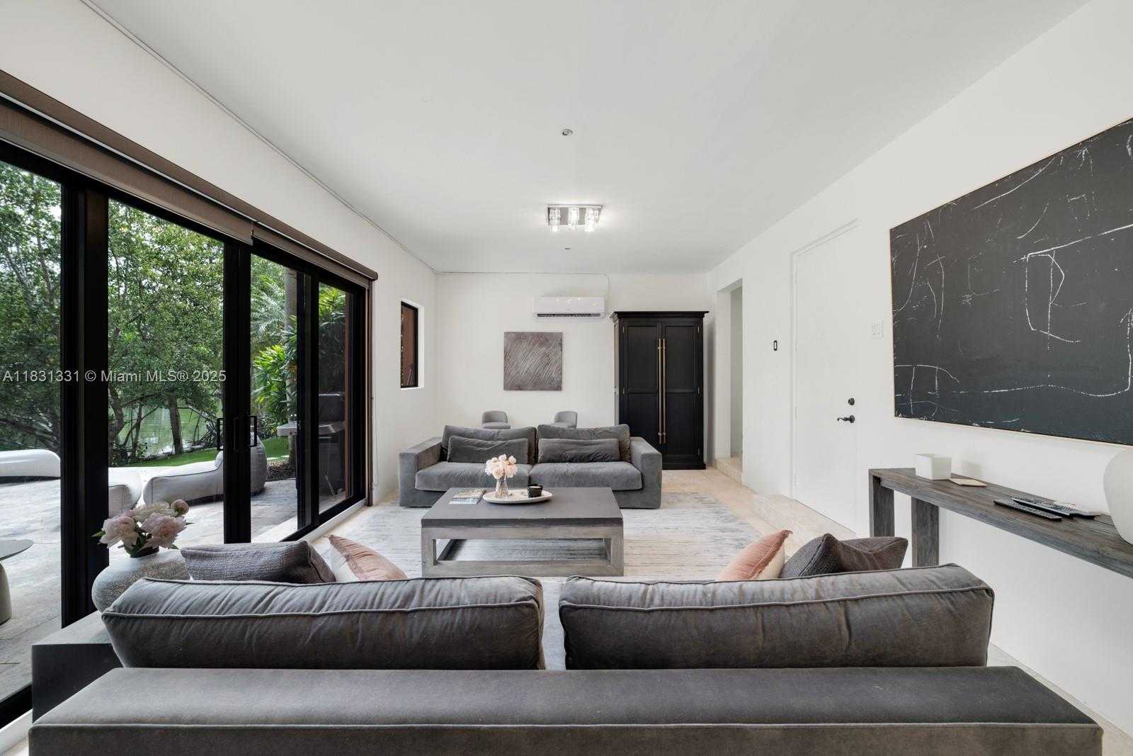 Small Image of 6226 PARADISE POINT DR, Palmetto Bay Number 28