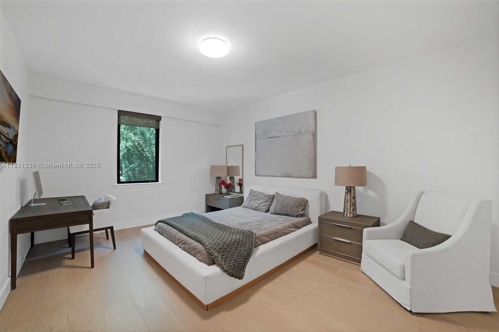 Small Image of 6226 PARADISE POINT DR, Palmetto Bay Number 30