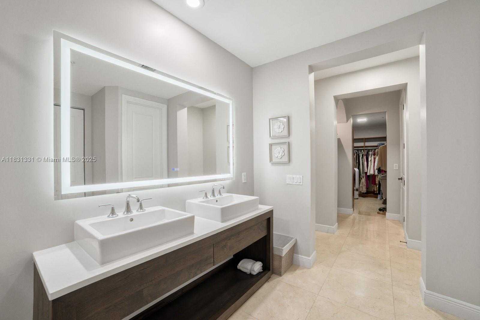 Small Image of 6226 PARADISE POINT DR, Palmetto Bay Number 44