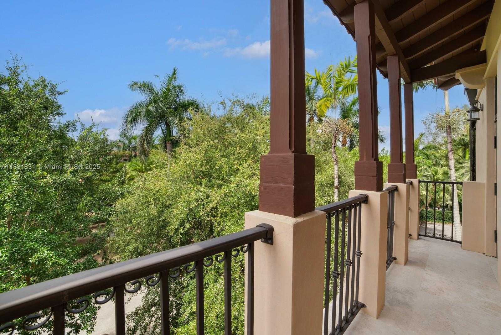 Small Image of 6226 PARADISE POINT DR, Palmetto Bay Number 54