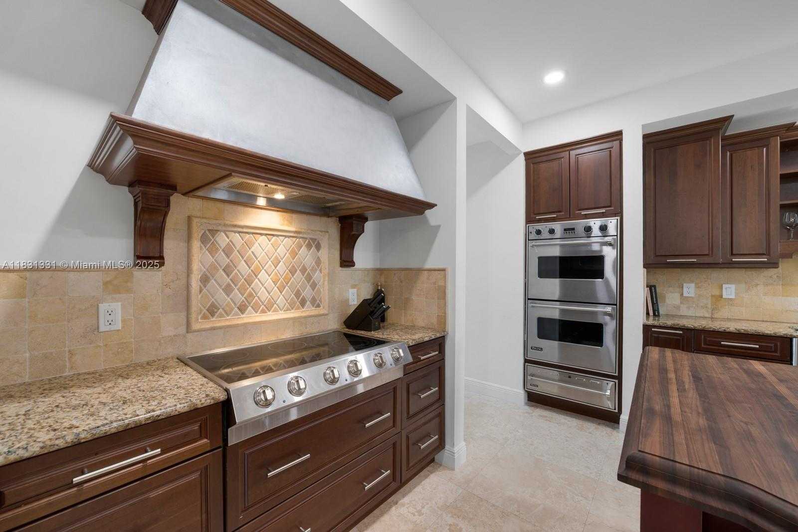 Small Image of 6226 PARADISE POINT DR, Palmetto Bay Number 59