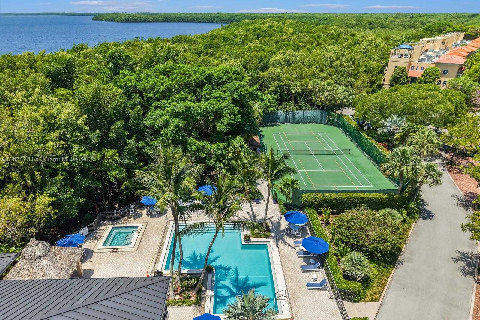 Small Image of 6226 PARADISE POINT DR, Palmetto Bay Number 69