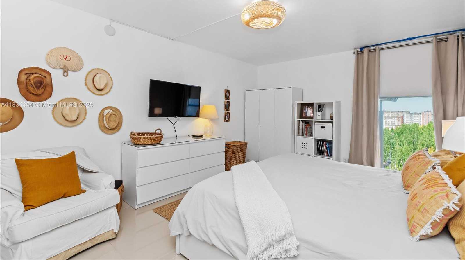 Small Image of 3301 NORTH COUNTRY CLUB DR #607, Aventura Number 12