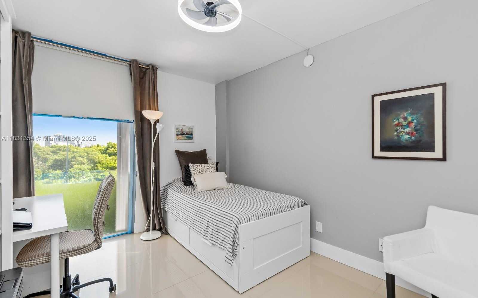 Small Image of 3301 NORTH COUNTRY CLUB DR #607, Aventura Number 18
