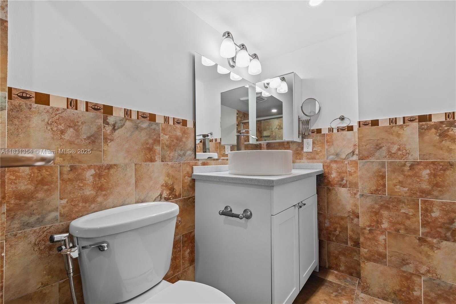 Small Image of 3301 NORTH COUNTRY CLUB DR #607, Aventura Number 21