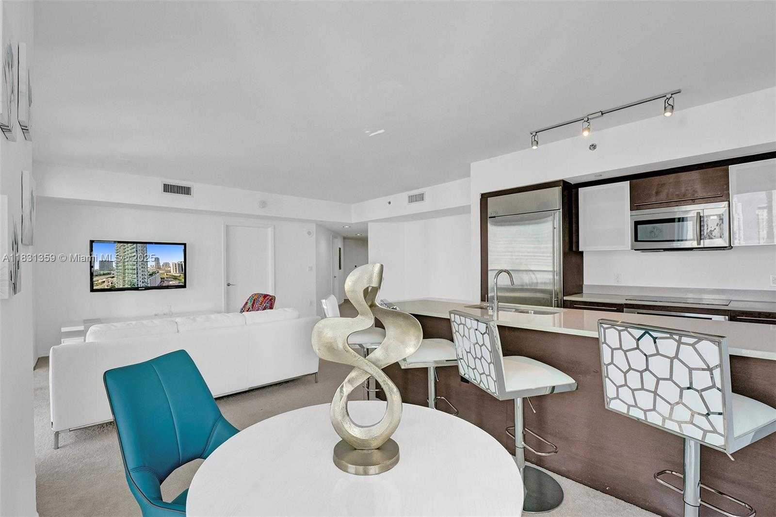 Small Image of 55 SOUTH EAST 6TH ST #1801, Miami Number 12