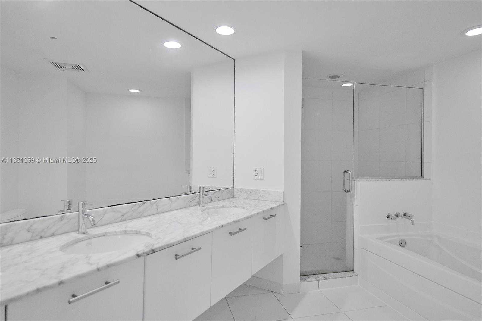 Small Image of 55 SOUTH EAST 6TH ST #1801, Miami Number 15